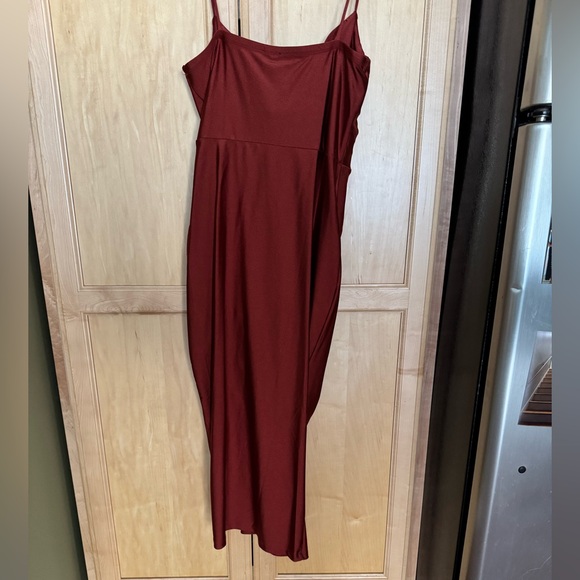 Windsor Burnt Orange Asymmetrical Ruched Side Slit Dress - Picture 6 of 9